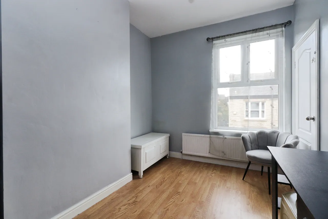 Derbyshire Lane, Sheffield, S8, photo 14
