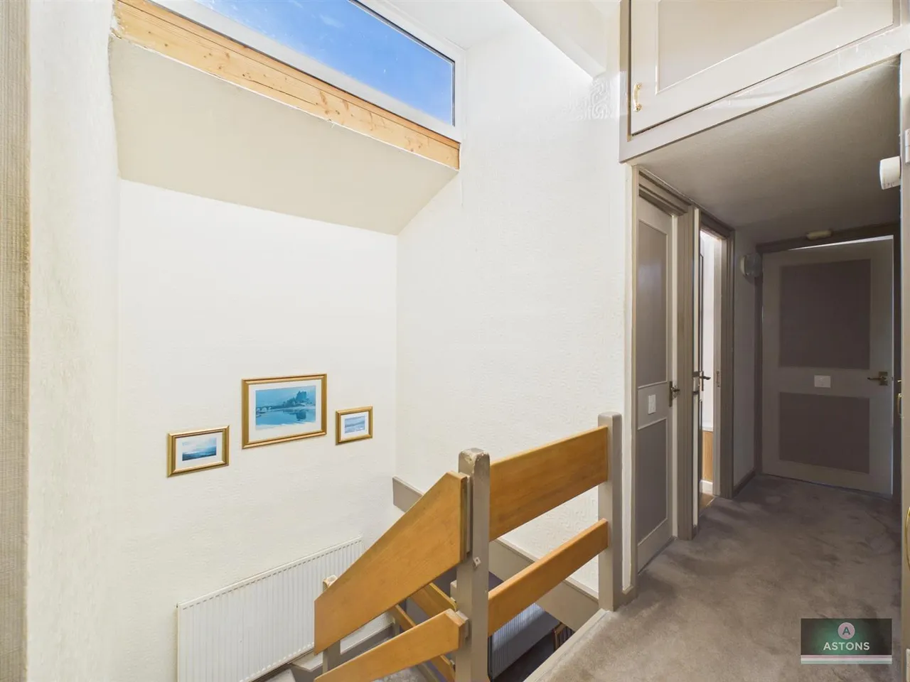 Linden Close, Furnace Green, photo 9