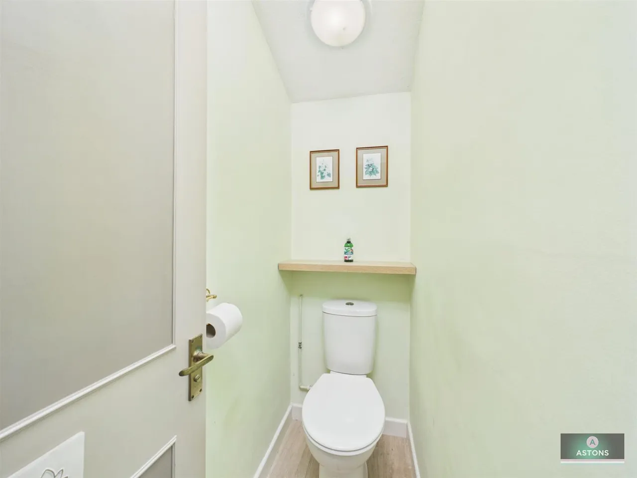 Linden Close, Furnace Green, photo 12