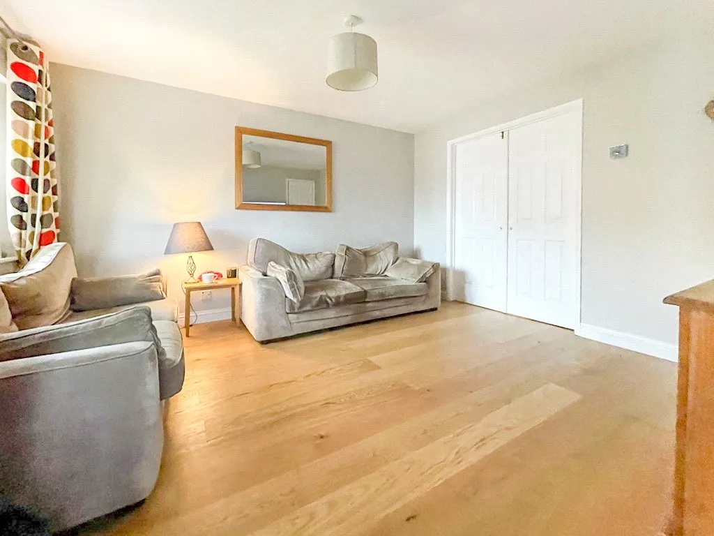 Bryce Gardens, Aldershot, Hampshire, GU11 3SZ, photo 2