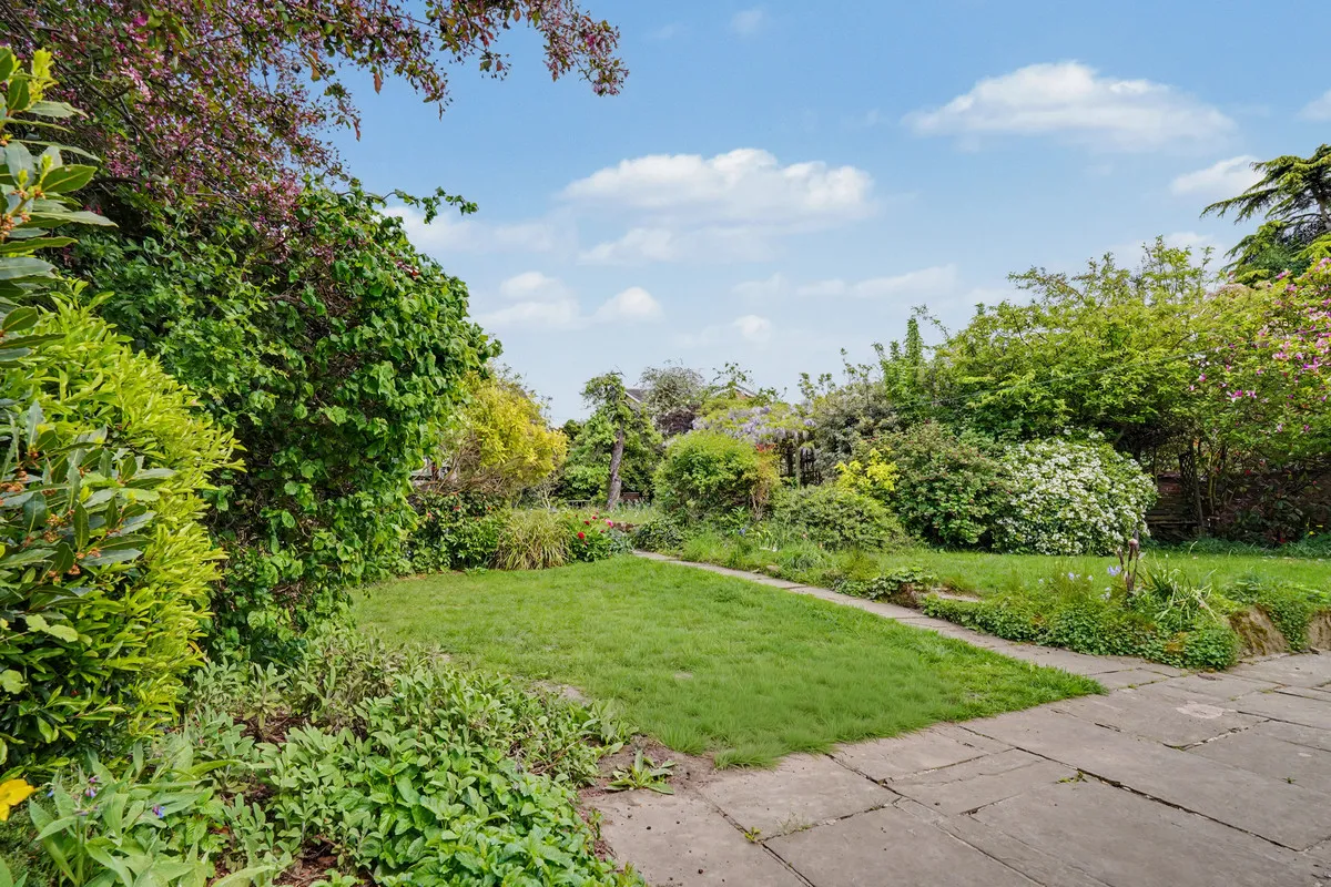 Ackworth, WF7, photo 13