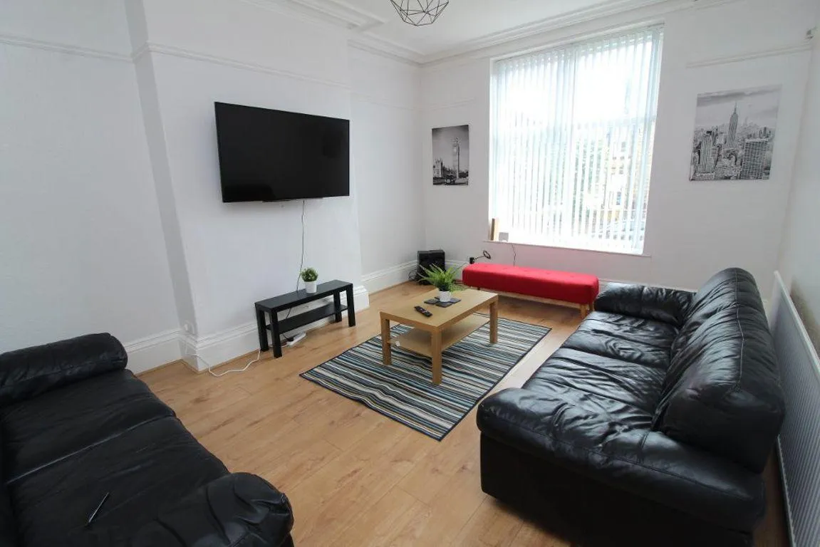 Elmore Rd, S10, photo 2