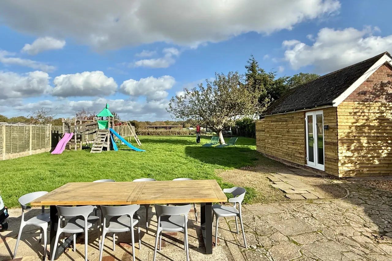 Ringwood Road, Sopley, BH23, photo 17