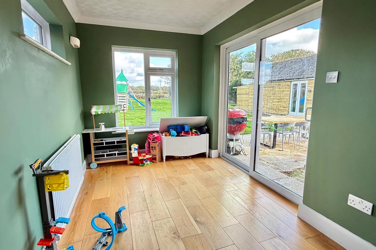 Ringwood Road, Sopley, BH23, photo 9