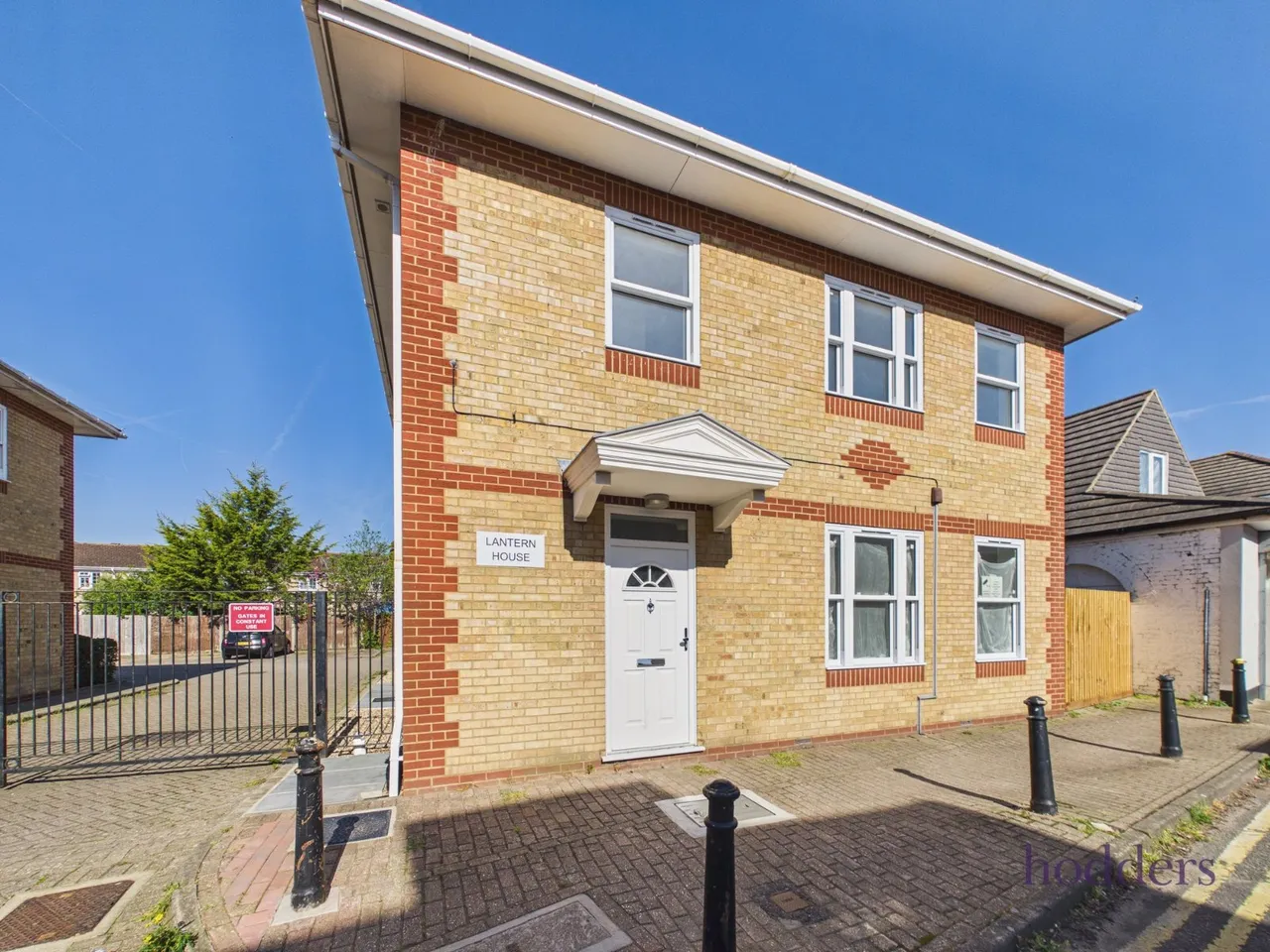 Gogmore Lane, Chertsey, KT16, photo 2