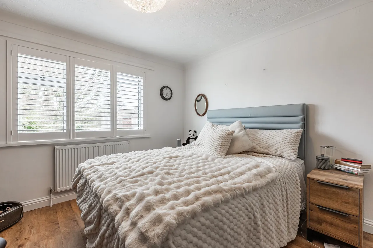 South Wootton, photo 14