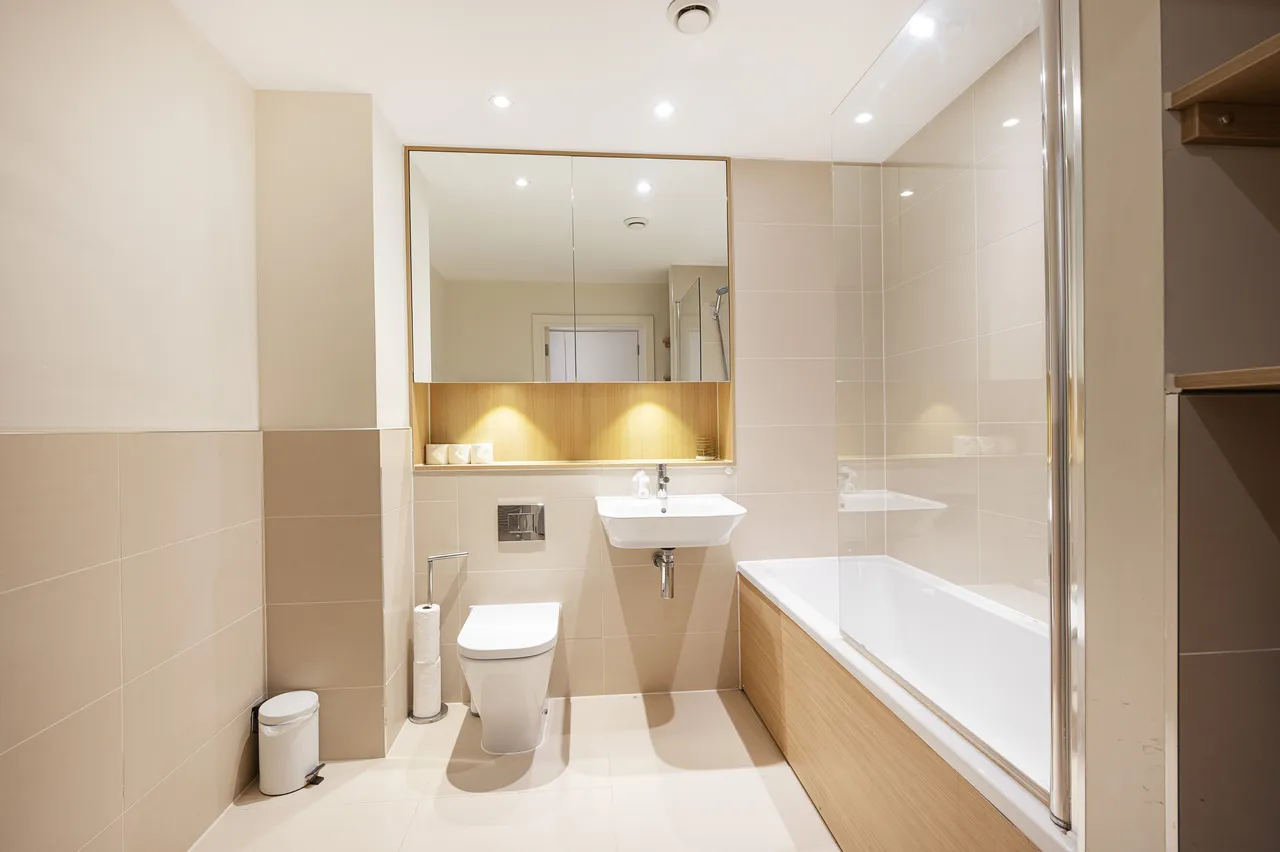 Flat 35 Hoxton Wharf, 14 Wiltshire Row, London, photo 8