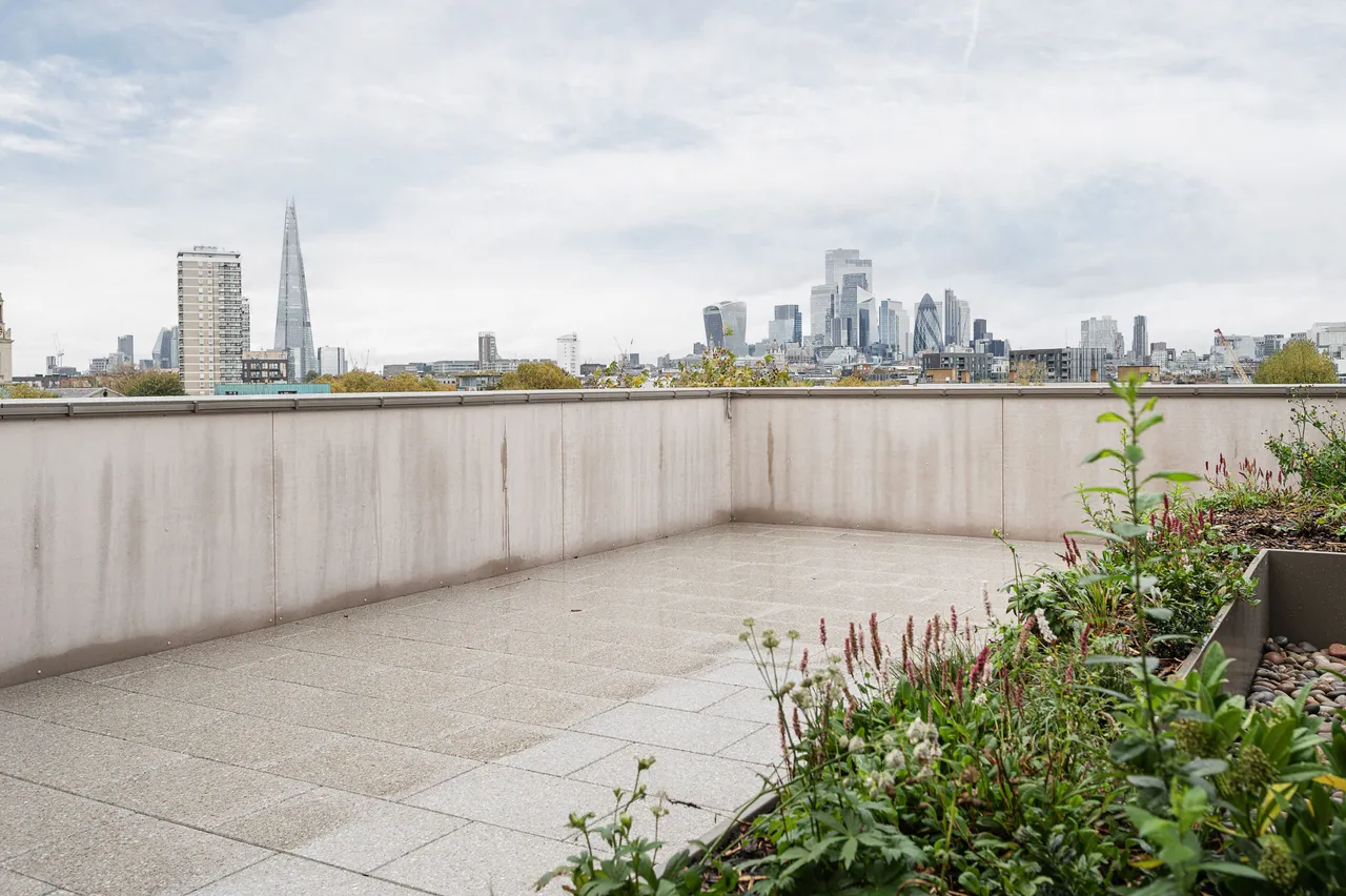 London, SE16, photo 16