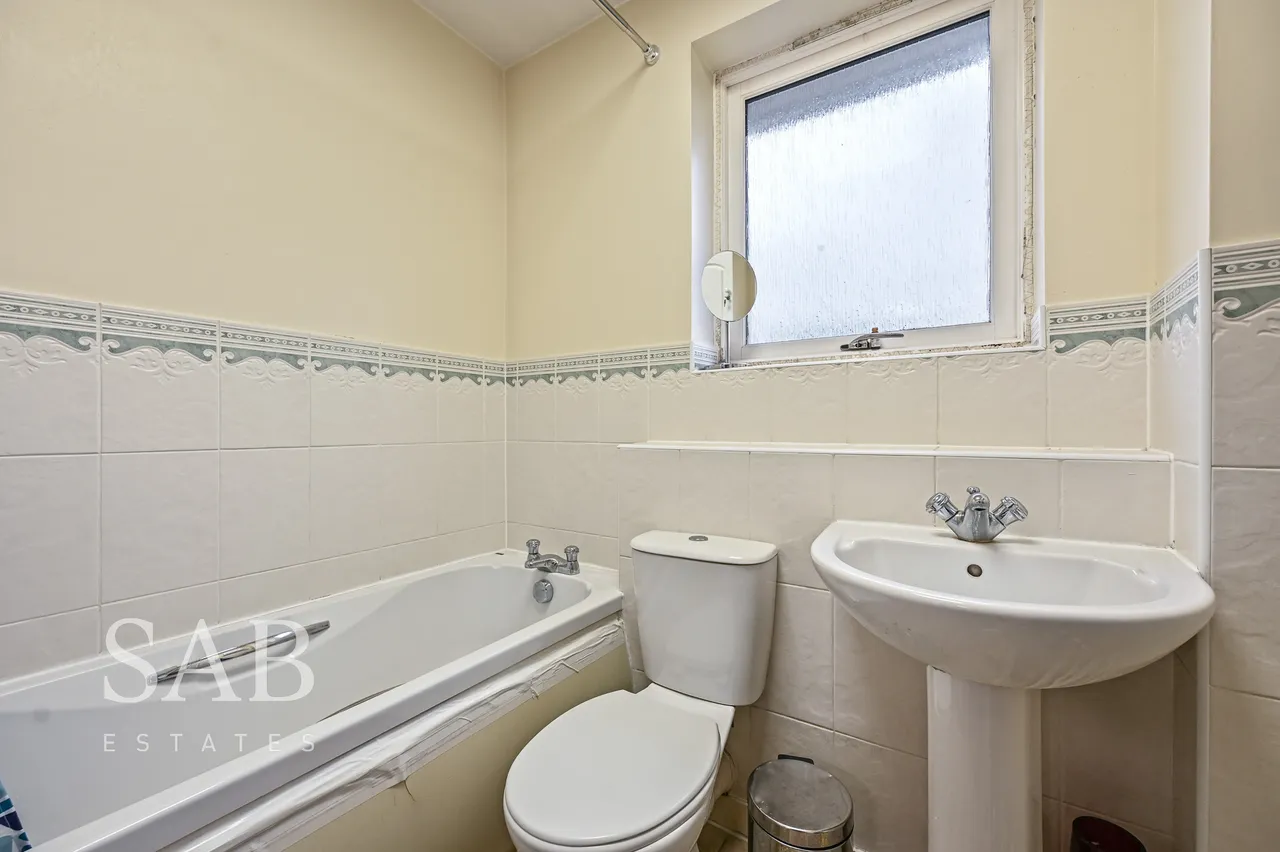 Taywood Road, Northolt, UB5, photo 6