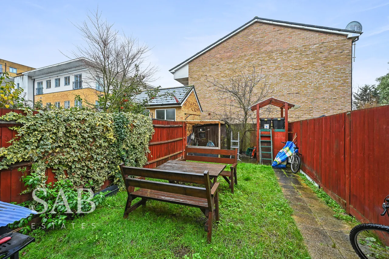 Taywood Road, Northolt, UB5, photo 7