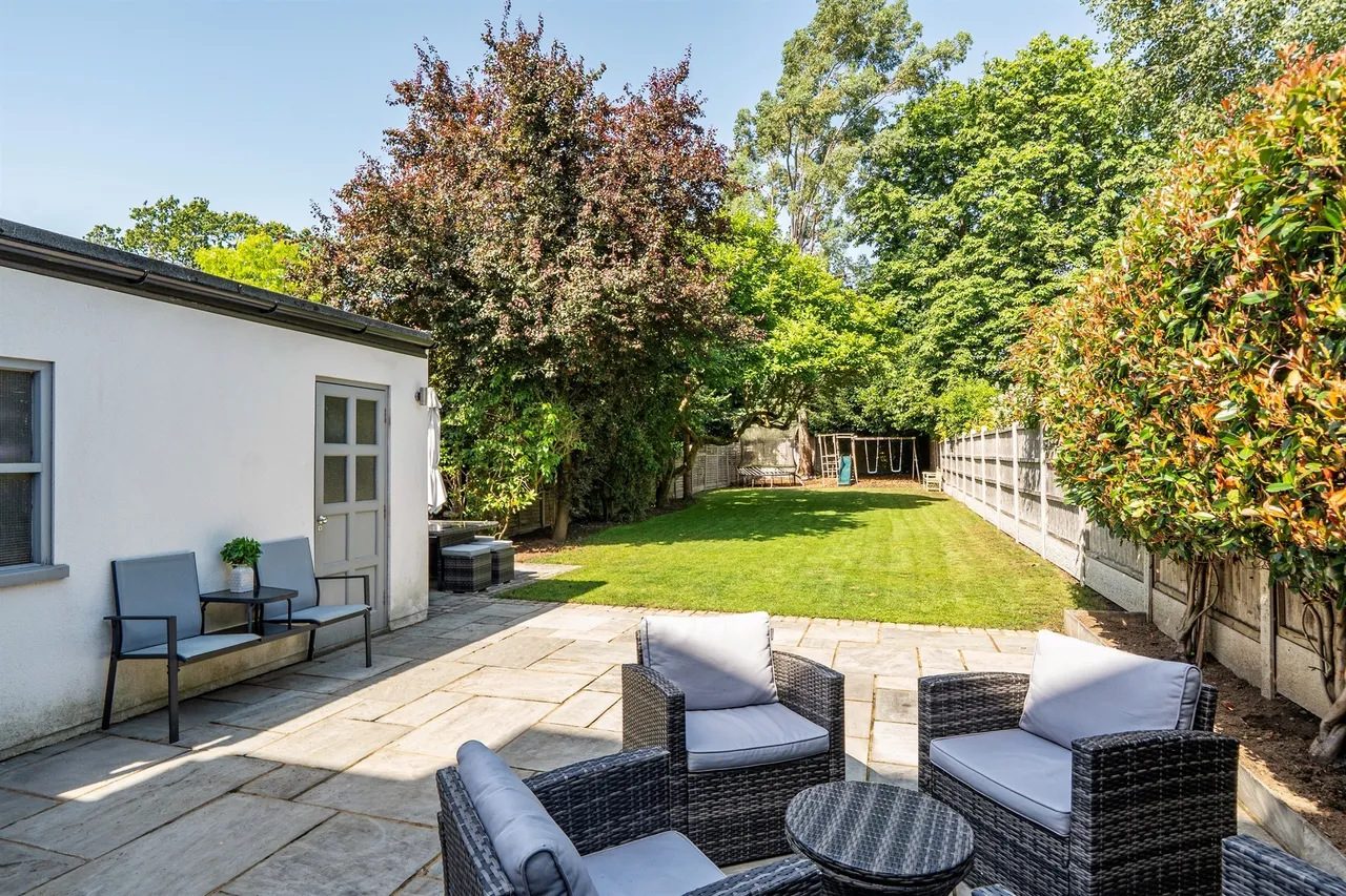 Conway Gardens, Enfield, EN2, photo 13
