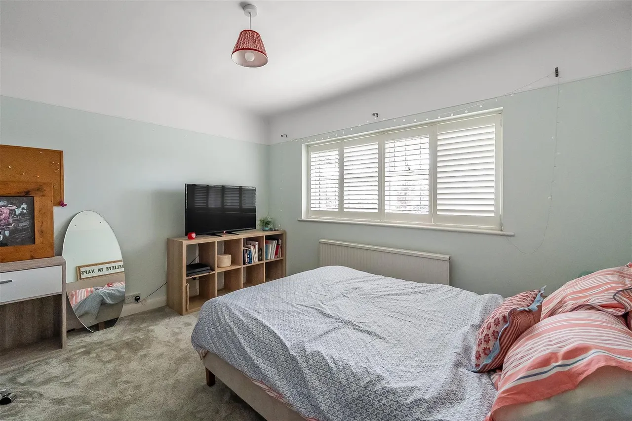 Fir Tree Road, Leatherhead, KT22, photo 16