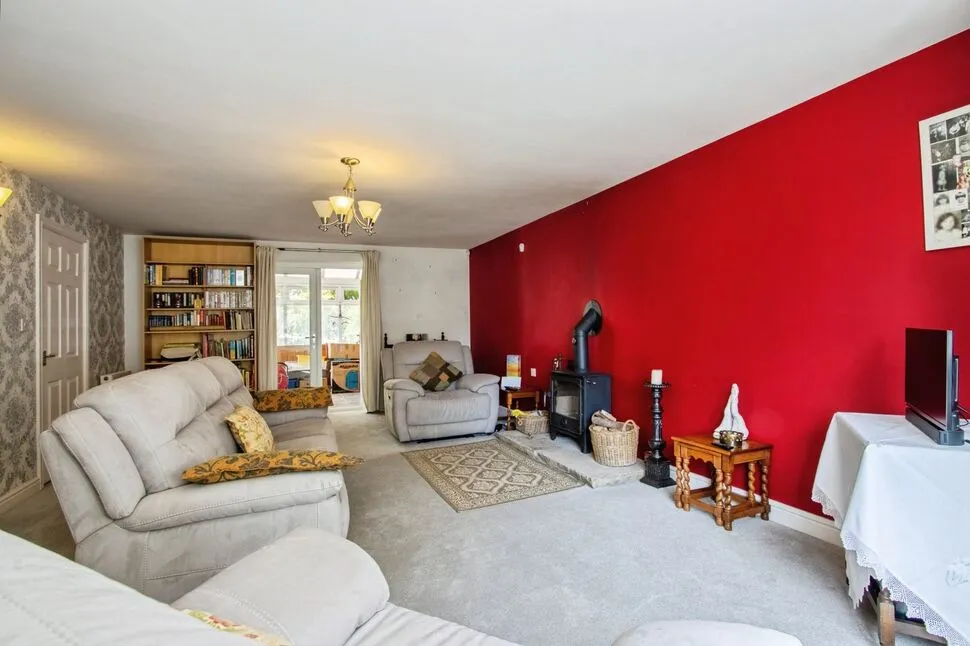 Tong Moor Side, Birkenshaw, BD11, photo 4