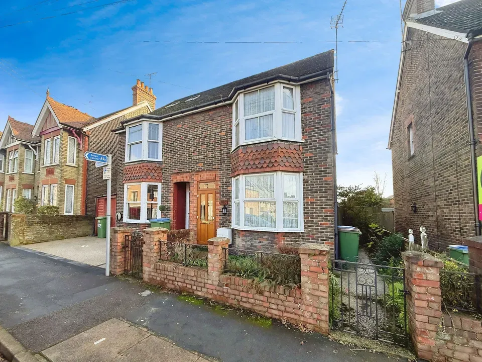3 bed house for sale, New Street, Horsham