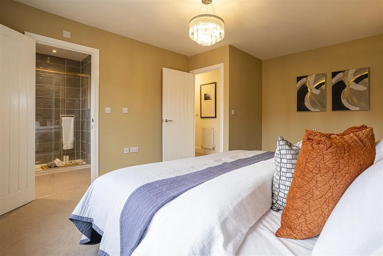 Buckenham Road, Attleborough, photo 5