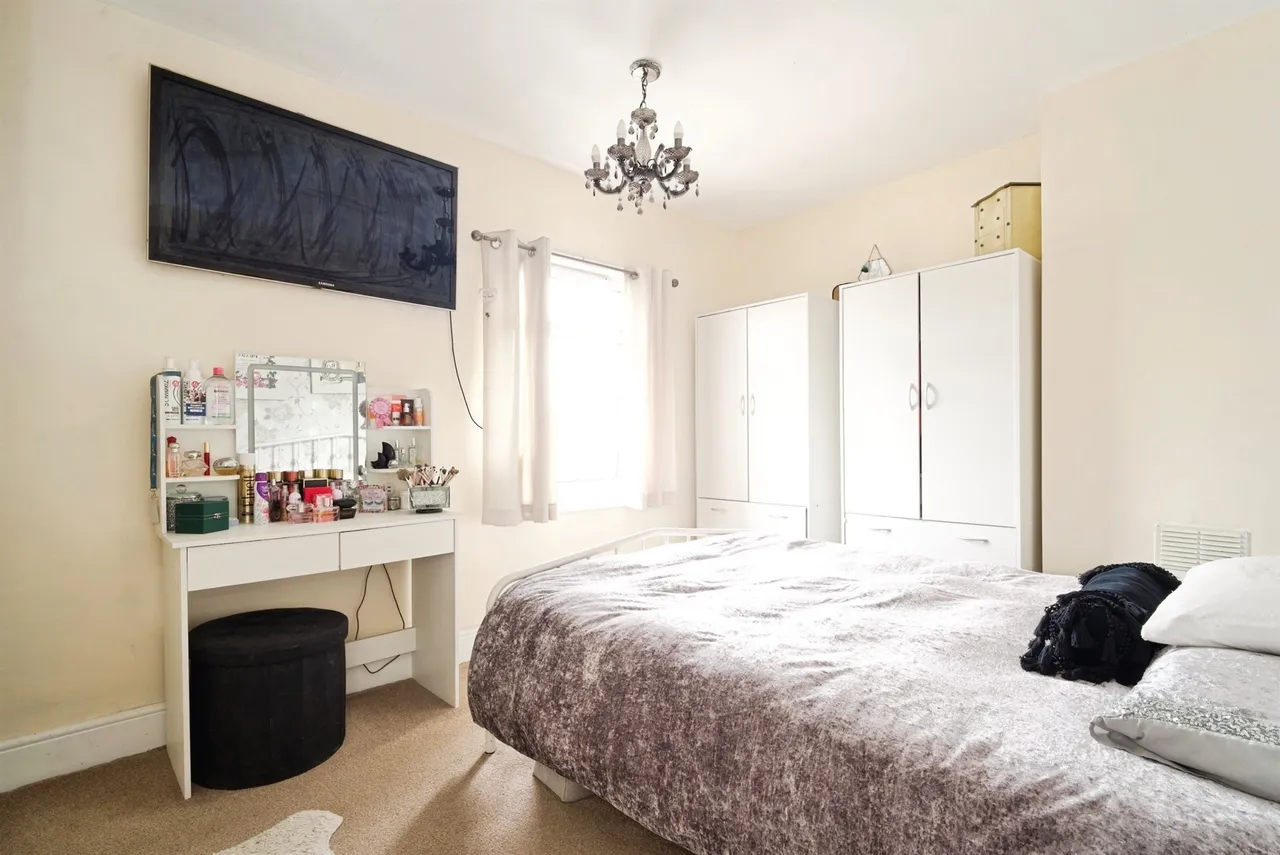 Doncaster Road, Barnsley, S70, photo 9