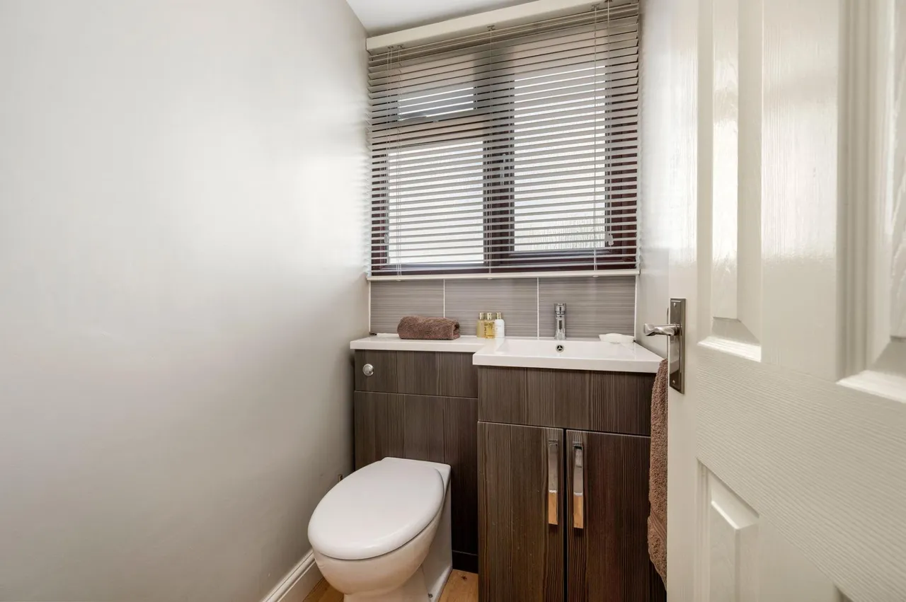 Main Street, Kirby Bellars, LE14, photo 18