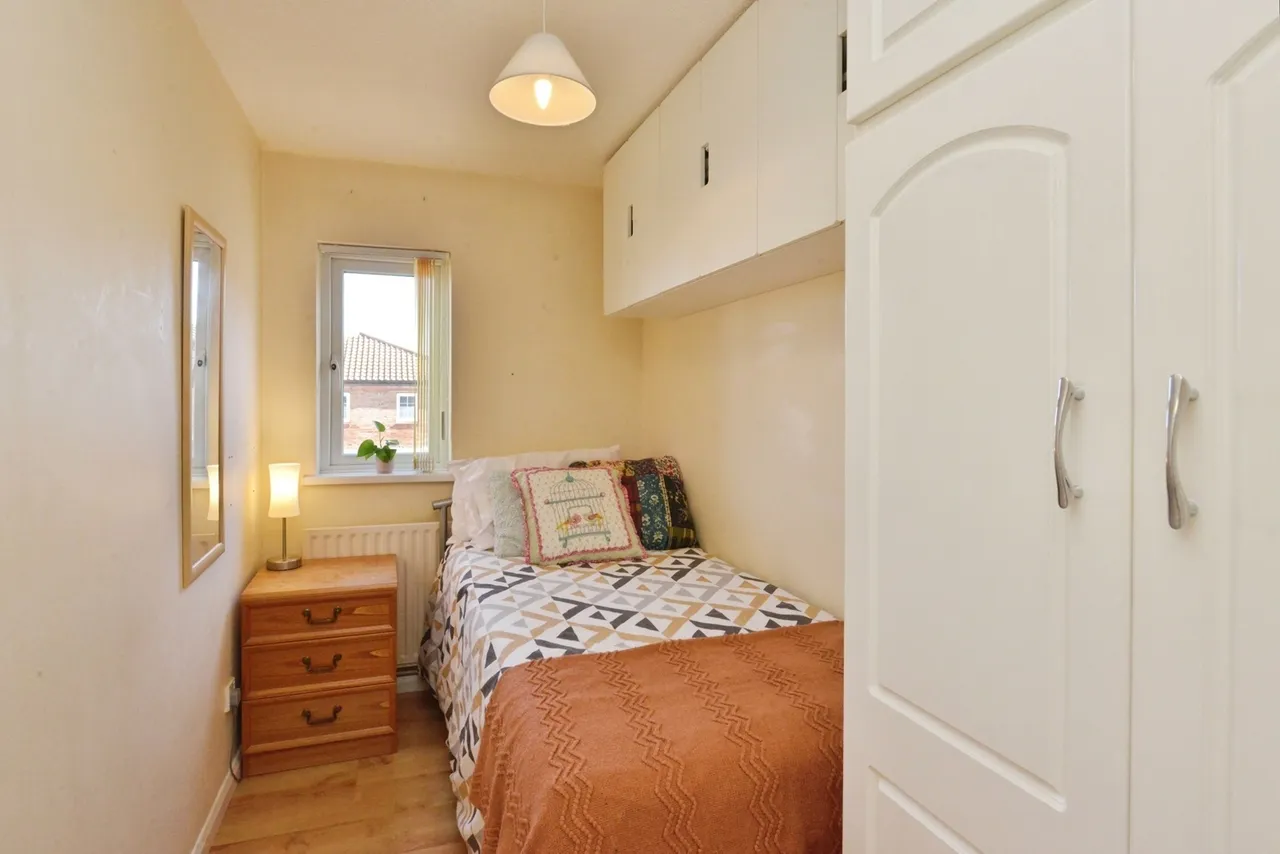 Church Hill, Two Mile Ash, MK8, photo 17
