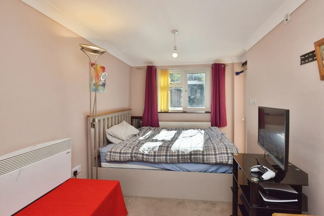 Church Hill, Two Mile Ash, MK8, photo 12