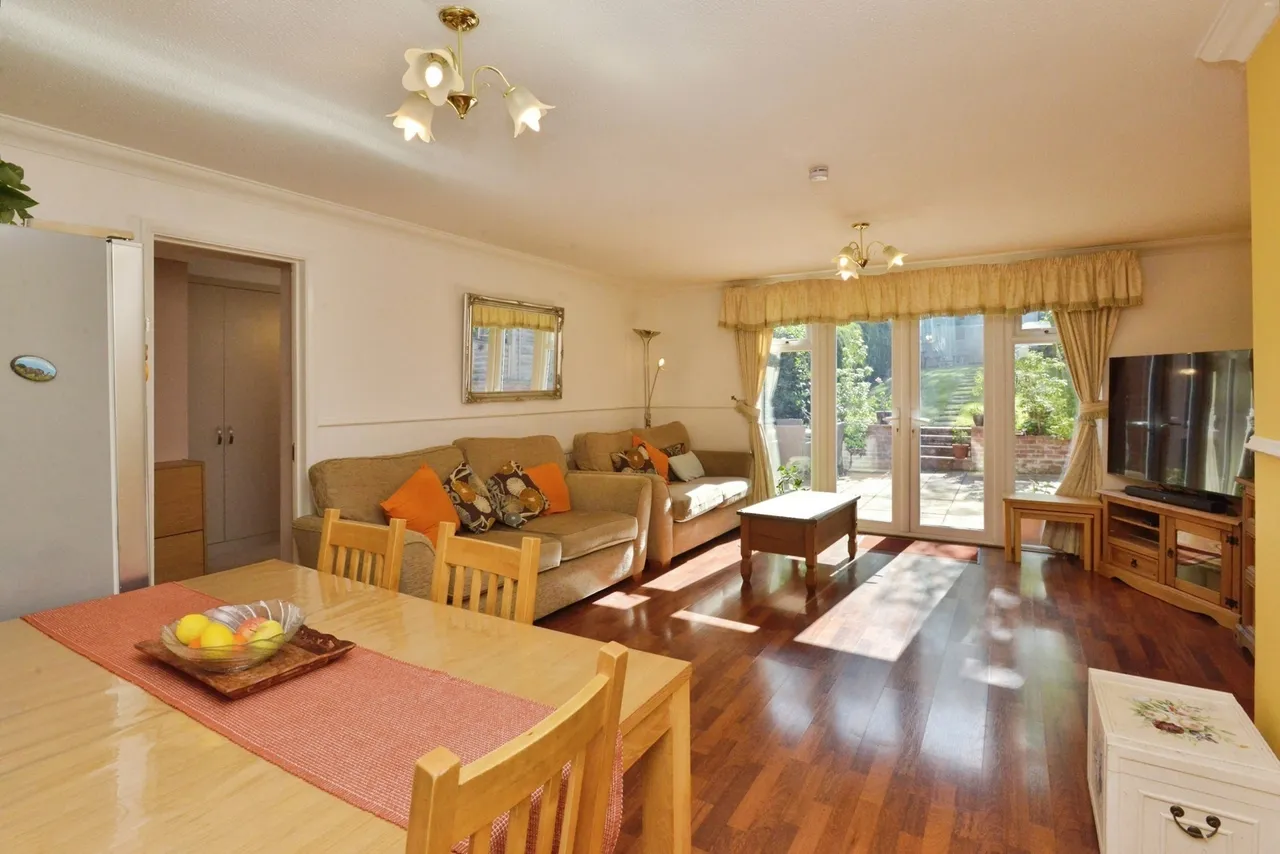 Church Hill, Two Mile Ash, MK8, photo 5