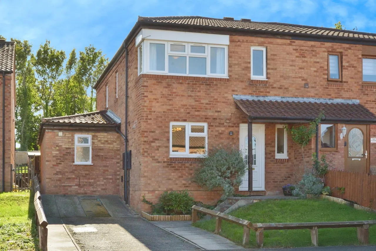 Church Hill, Two Mile Ash, MK8, photo 18