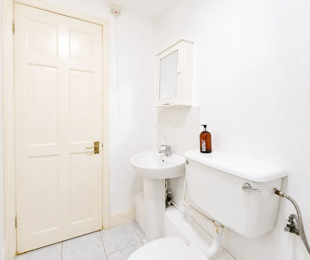 London, SW19, photo 9