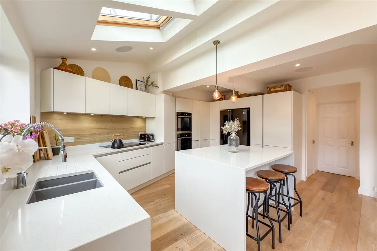 Linden Crescent, St. Albans, Hertfordshire, AL1 5DD, photo 6