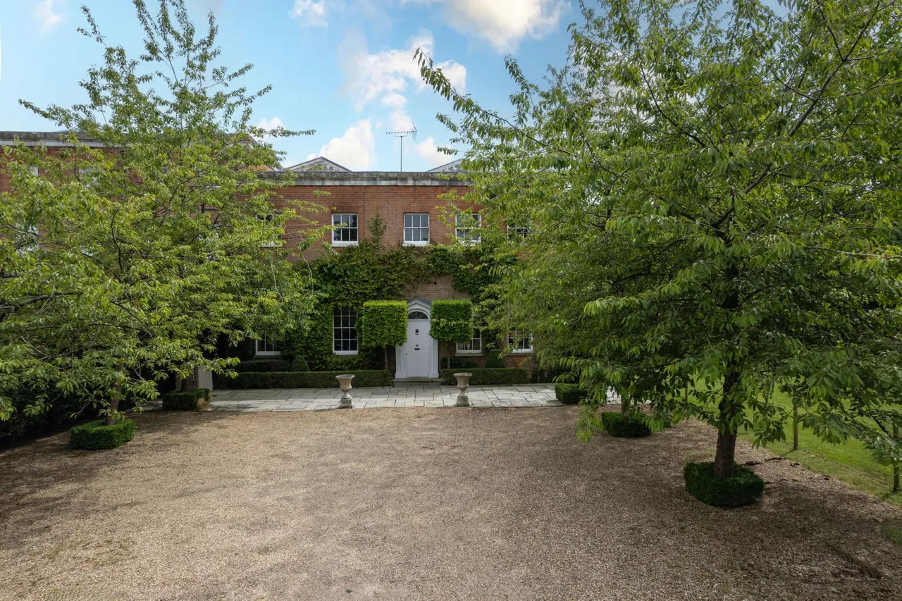 The Hall Binfield Park, Binfield, Bracknell, RG42 5NT, photo 20