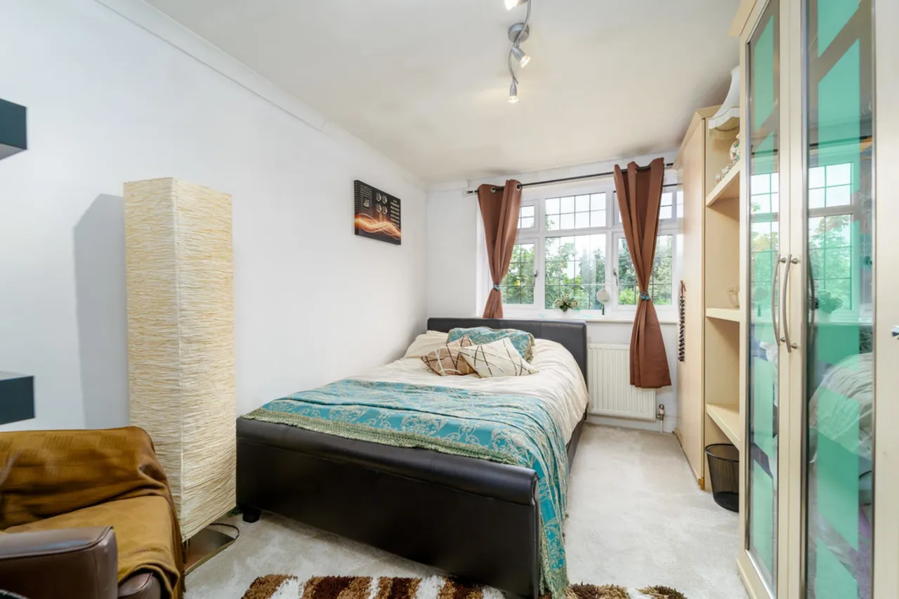 Fordbridge Road, Ashford, photo 5