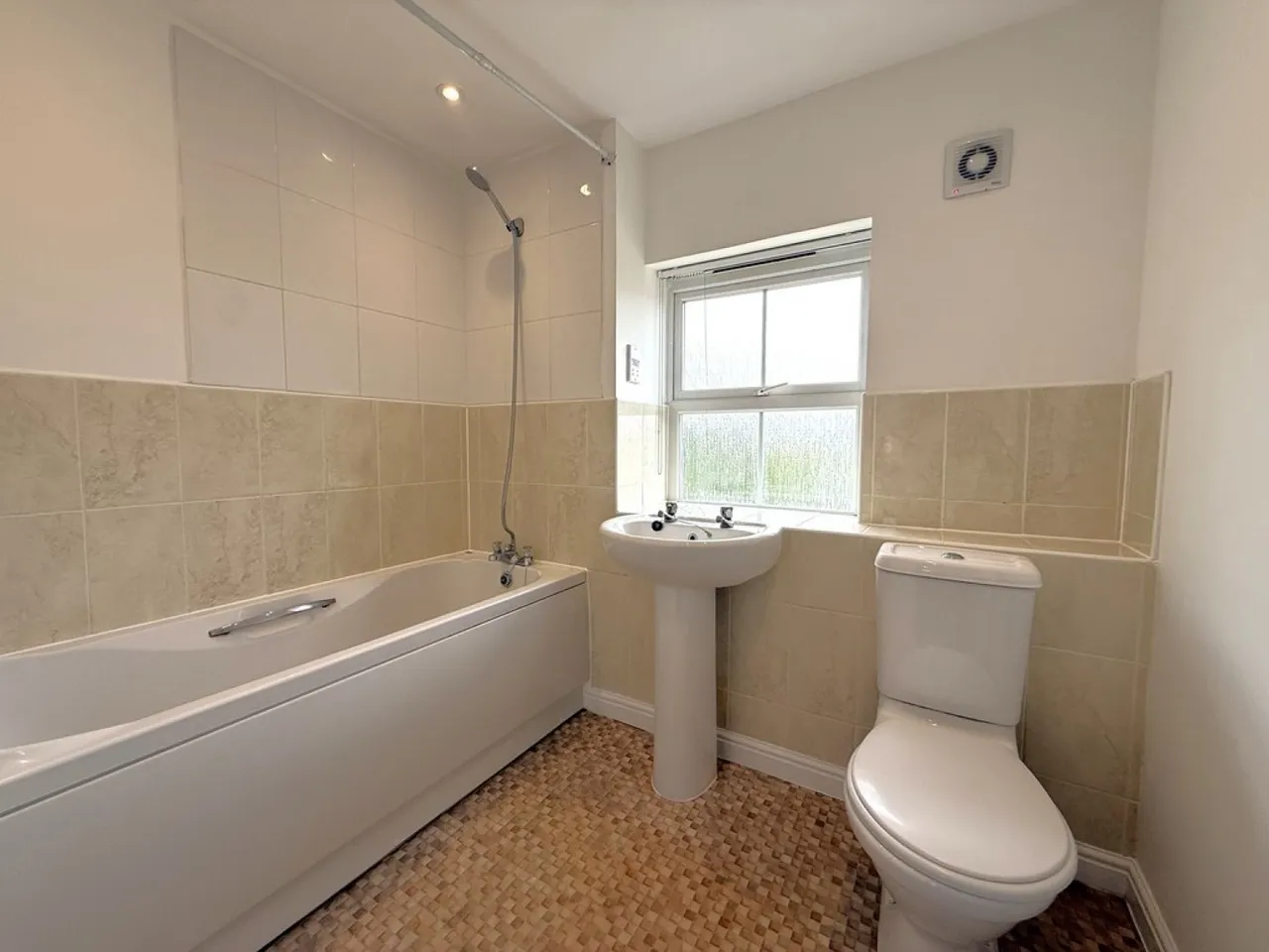 Berechurch Road, South Colchester, photo 5