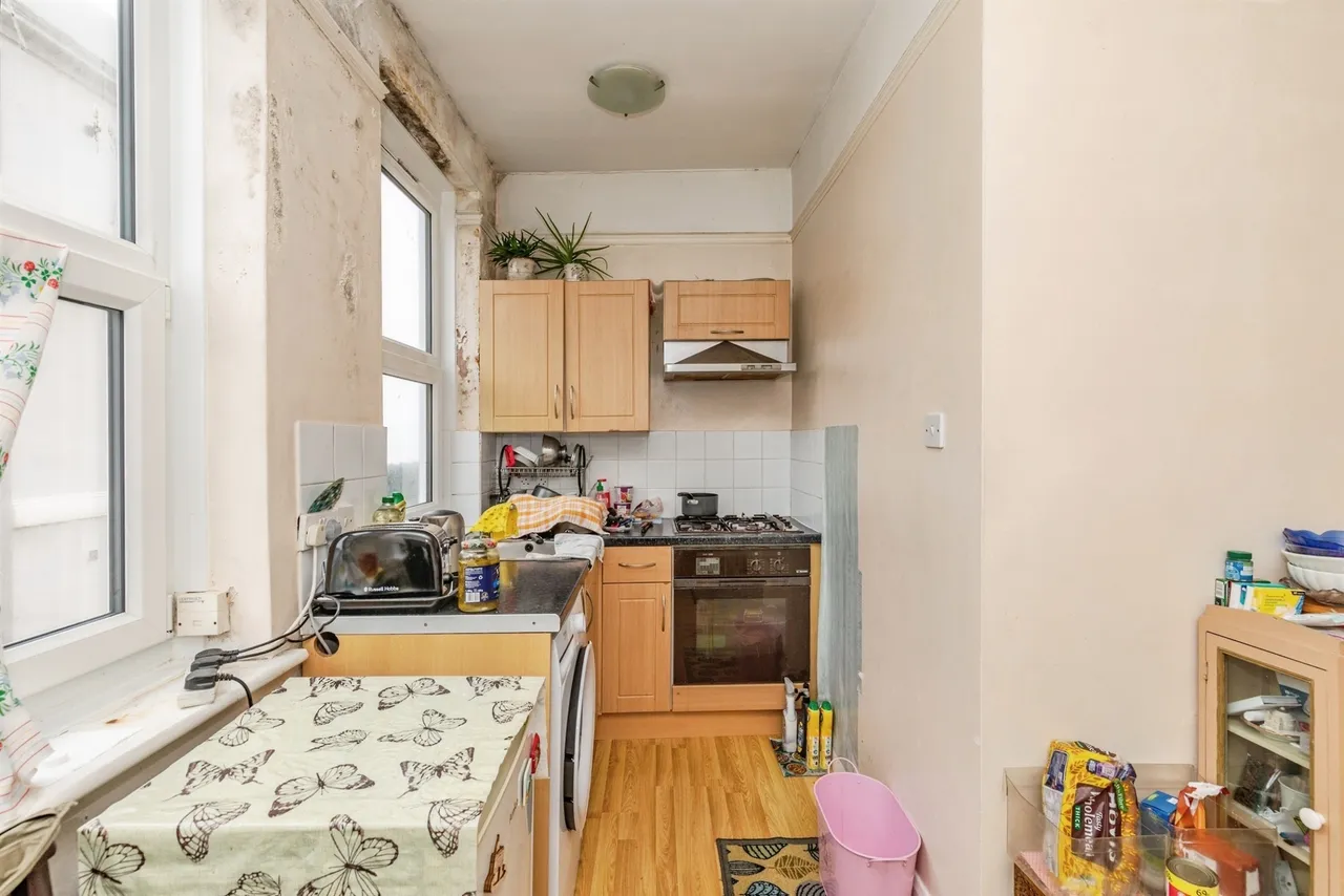 Caves Road, St. Leonards-On-Sea, TN38, photo 26