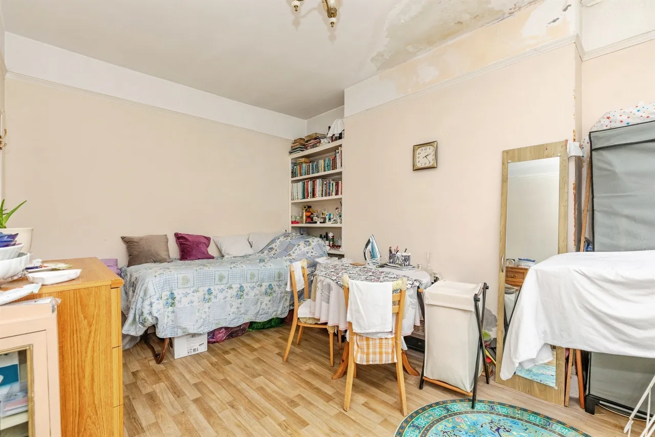 Caves Road, St. Leonards-On-Sea, TN38, photo 9