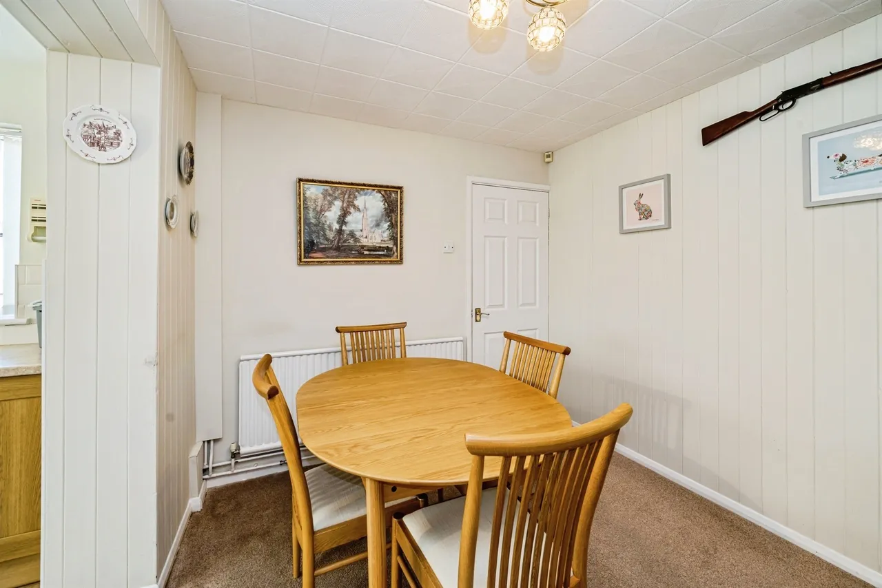Queens Mead, Bedgrove, HP21, photo 6