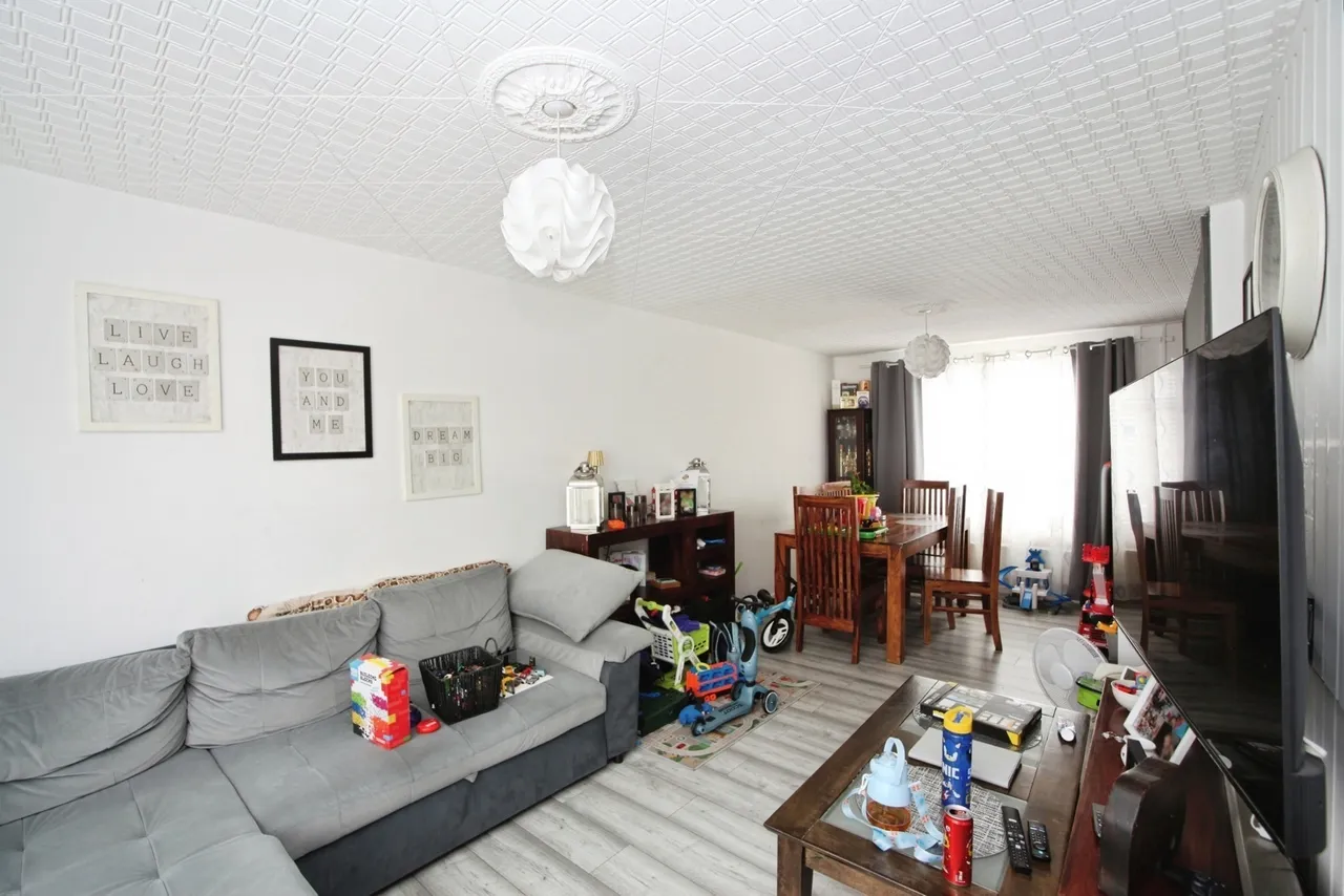 Dawson Close, NEWPORT, Gwent, NP19, photo 5