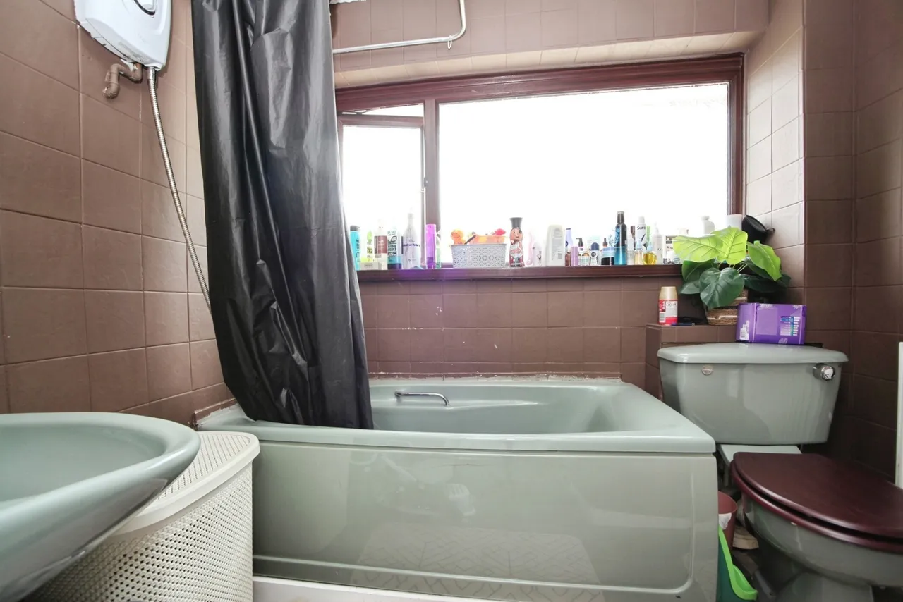 Dawson Close, NEWPORT, Gwent, NP19, photo 15