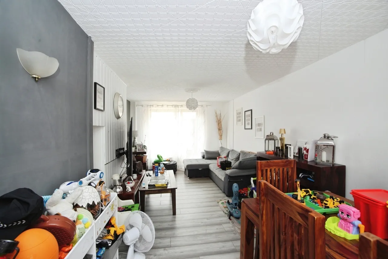 Dawson Close, NEWPORT, Gwent, NP19, photo 6