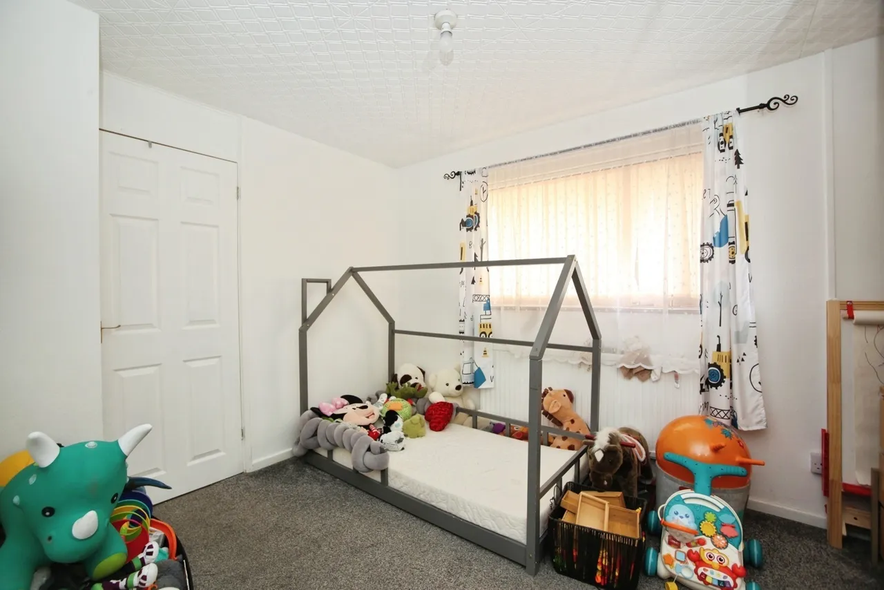 Dawson Close, NEWPORT, Gwent, NP19, photo 12
