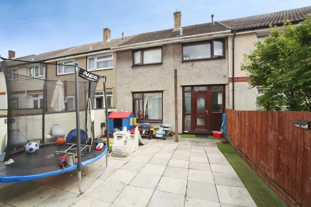 Dawson Close, NEWPORT, Gwent, NP19, photo 16
