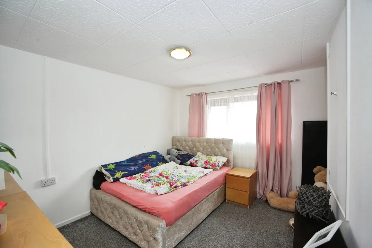 Dawson Close, NEWPORT, Gwent, NP19, photo 9