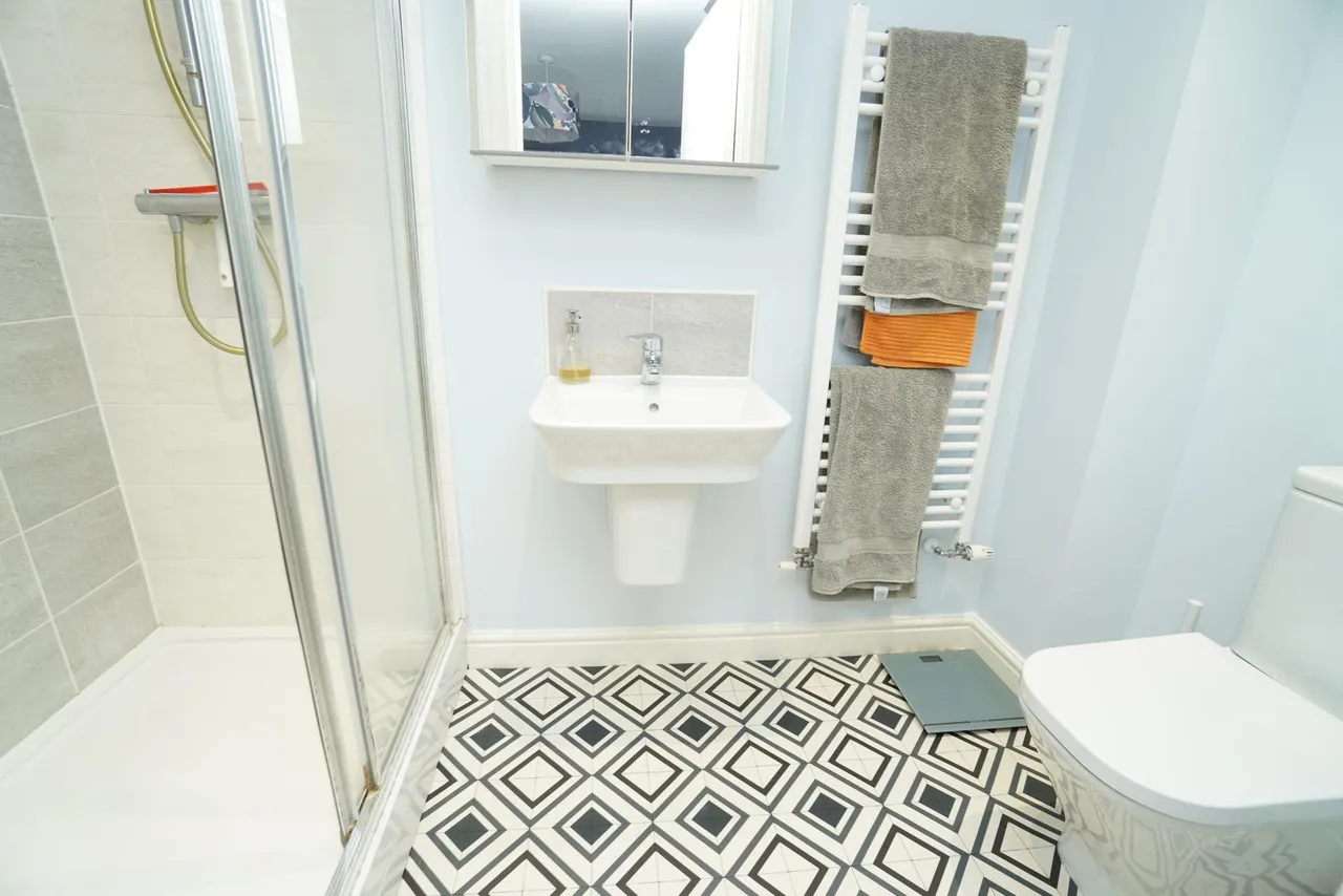 Wicket Close, Loughborough, LE11, photo 15