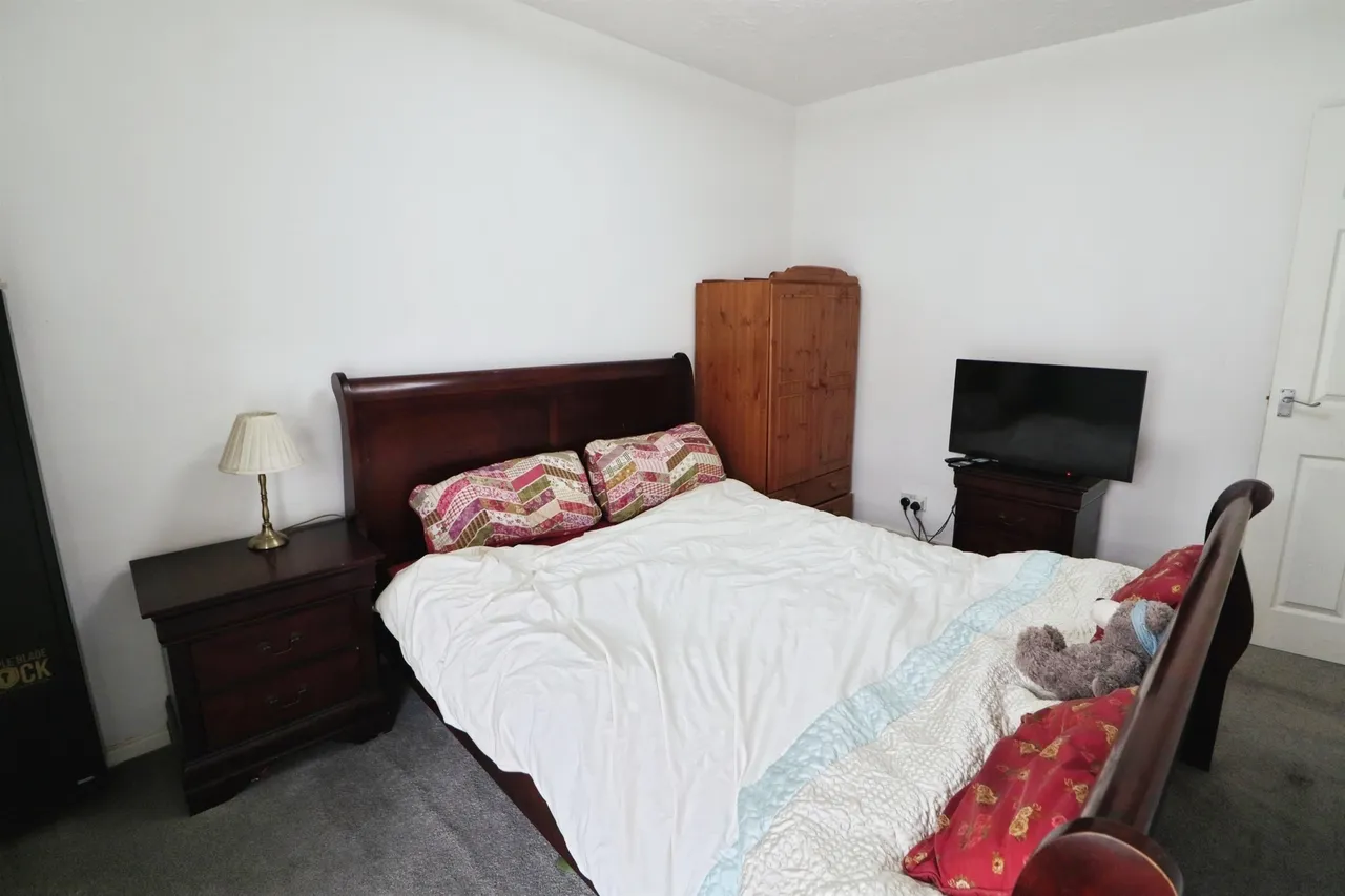 Middle Street, Pontypridd, CF37, photo 11