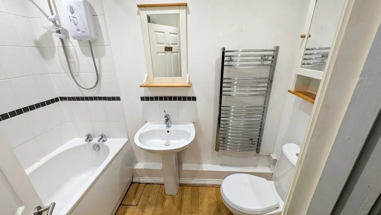 Gravel Hill Road, Yate, BS37, photo 4