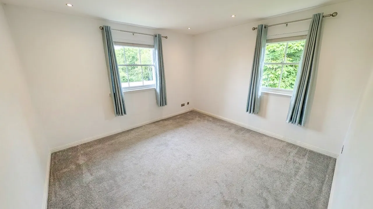 Gravel Hill Road, Yate, BS37, photo 2
