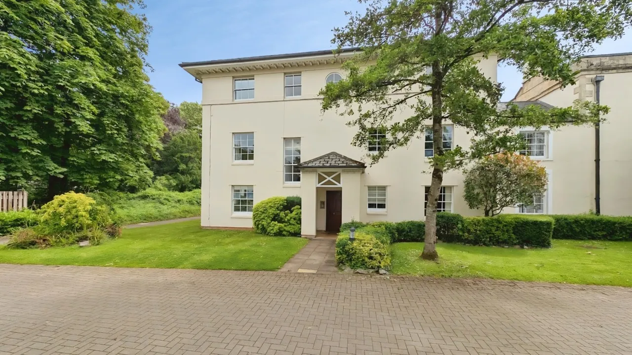 2 bed flat for sale, Gravel Hill Road, Yate, BS37