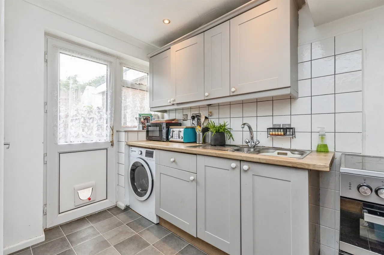 Stonehouse Drive, St. Leonards-On-Sea, TN38, photo 5