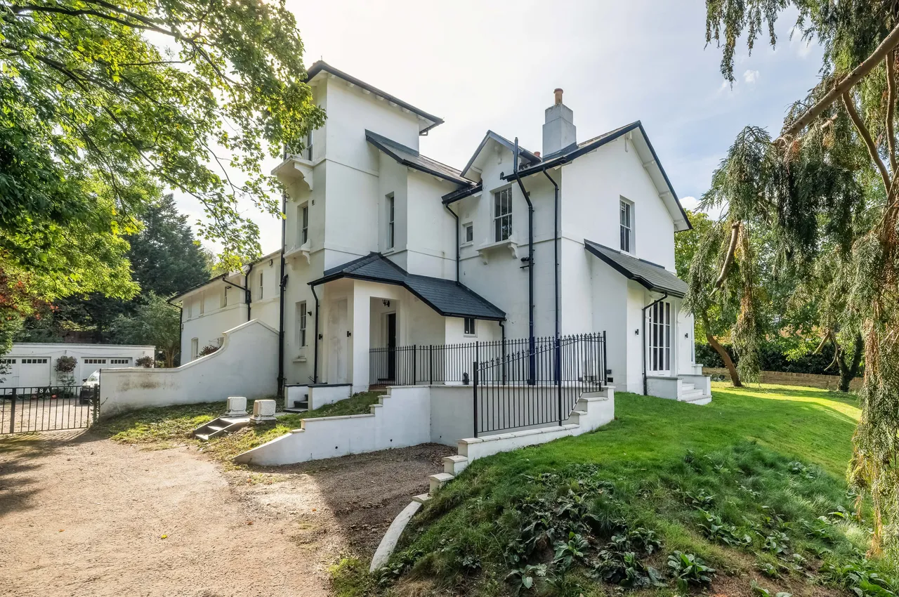 The Glebe, London, SE3, photo 2