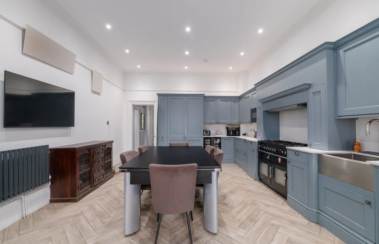 The Glebe, London, SE3, photo 8