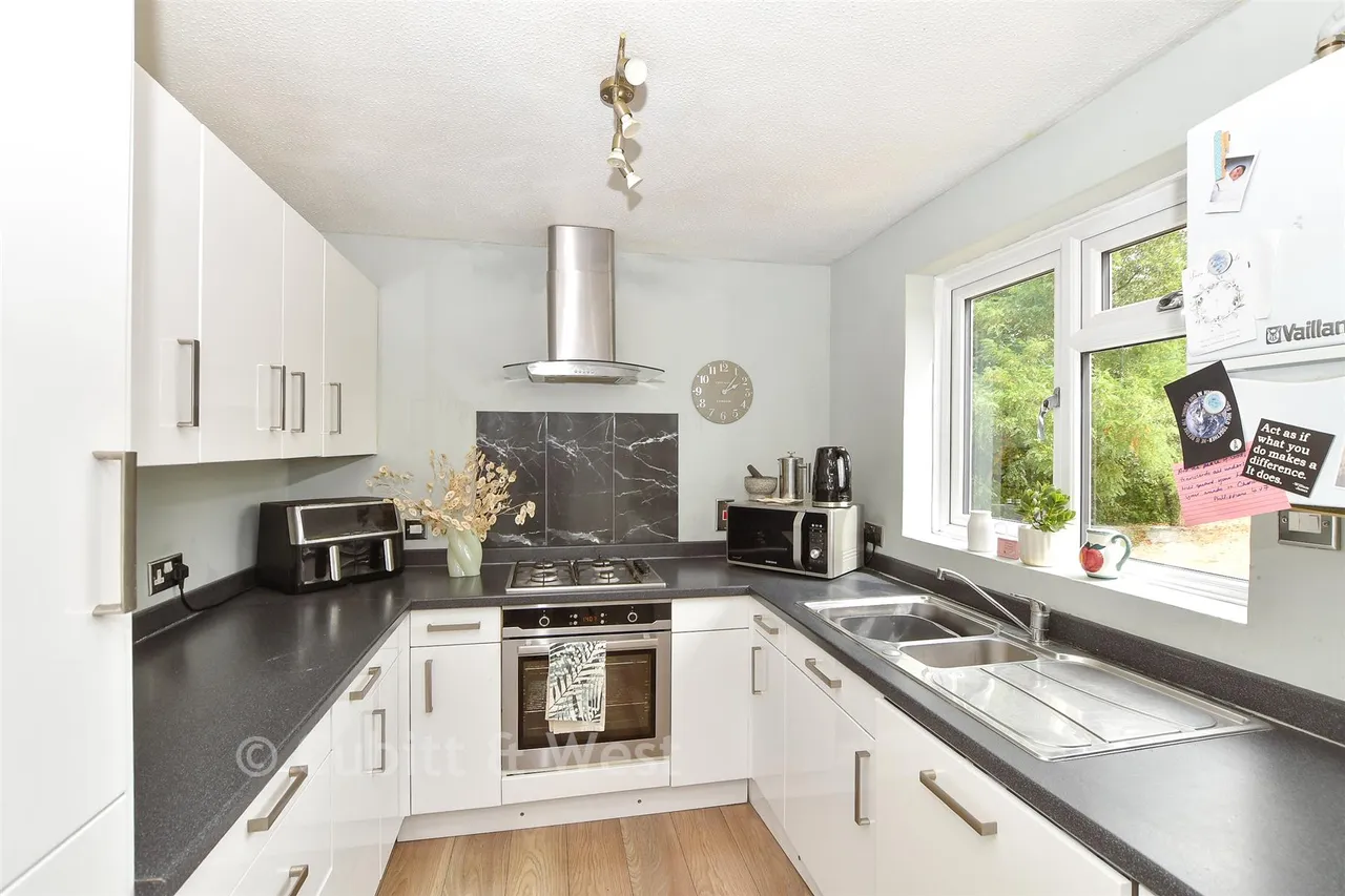 Pineham Copse, Haywards Heath, RH16, photo 5
