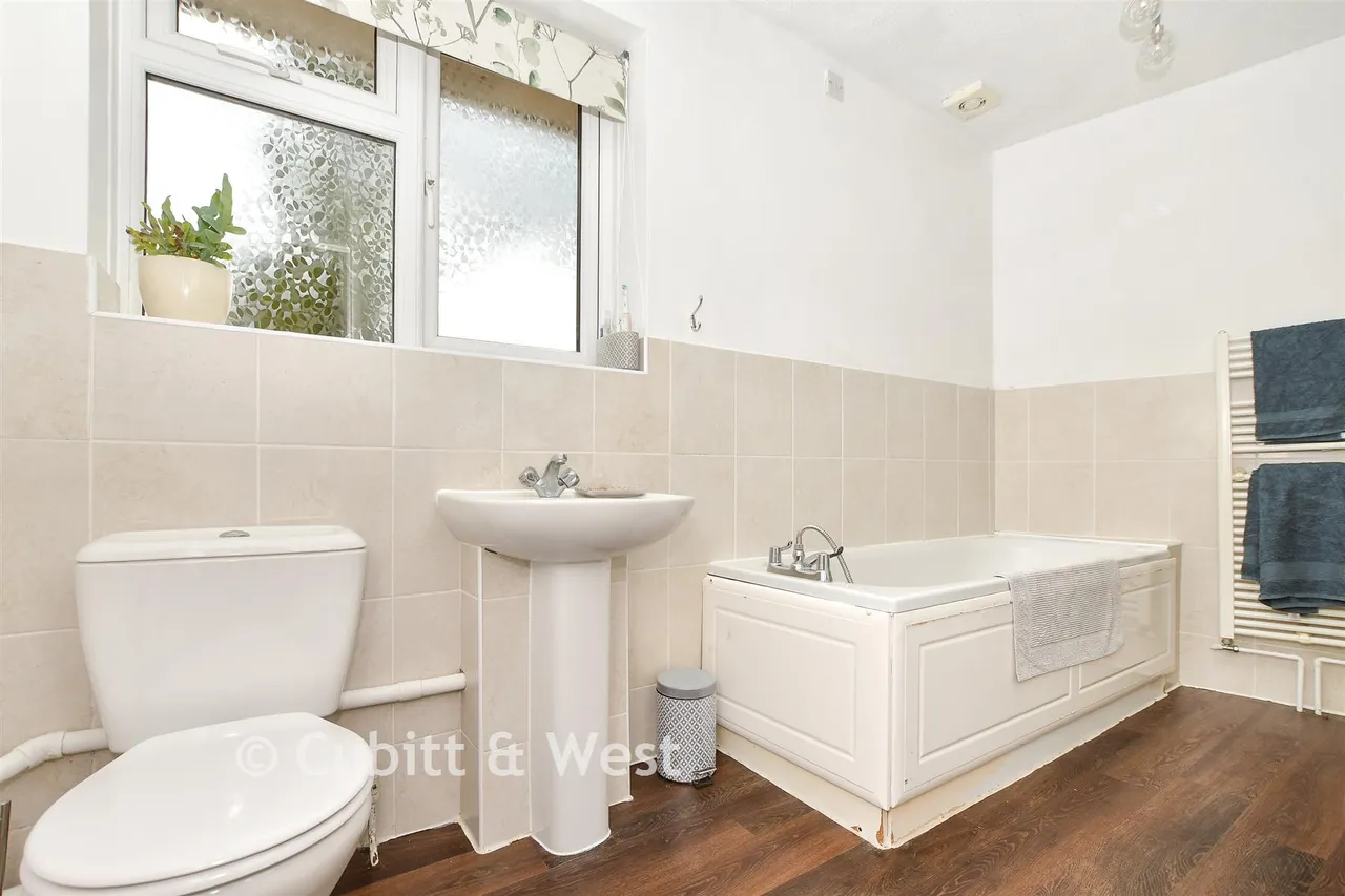 Pineham Copse, Haywards Heath, RH16, photo 13