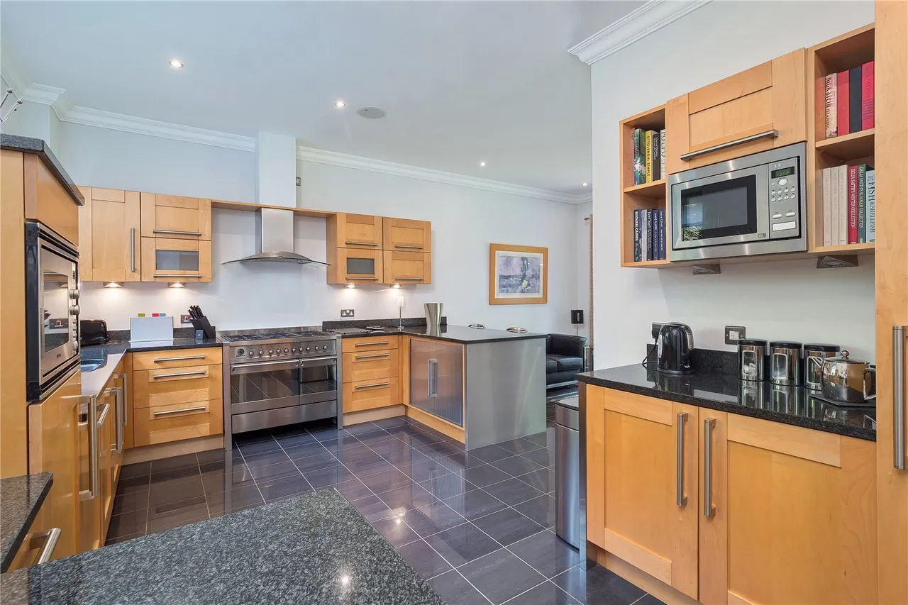 Church Coppice, Hale, WA15, photo 5